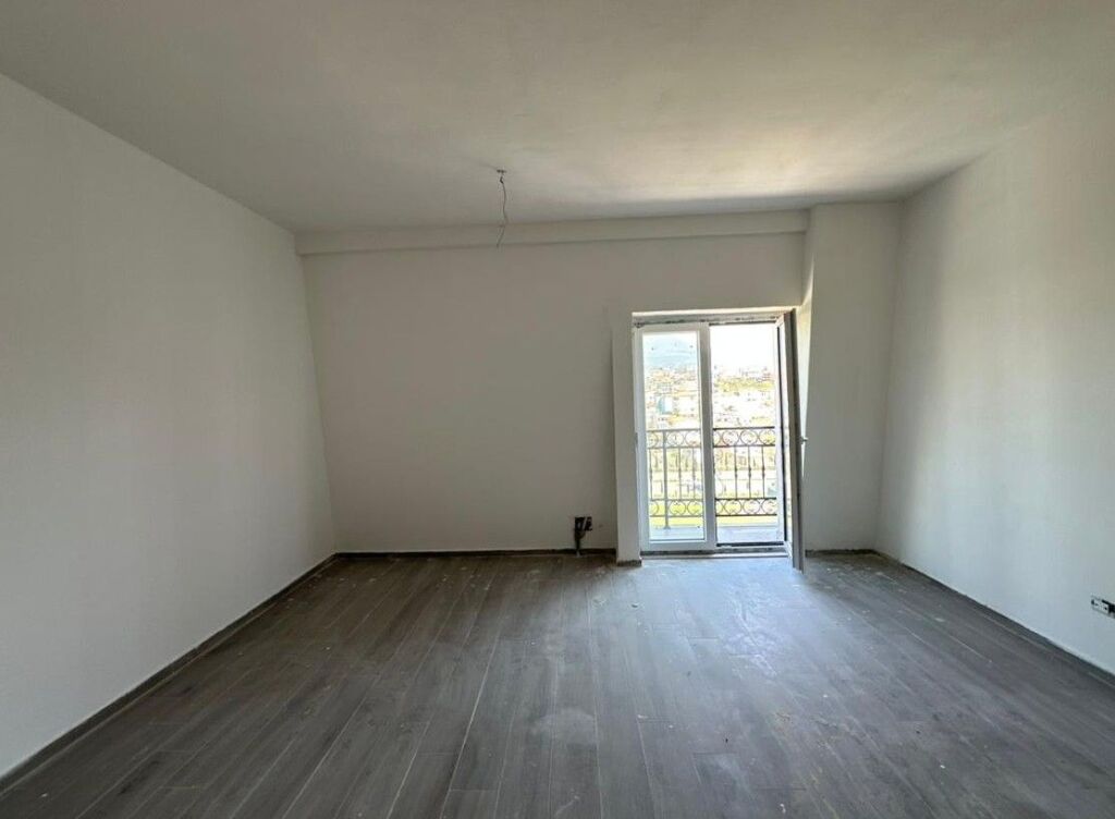 Vendesi Monolocale – Residenza Porta Tirana Nuova, Sauk
