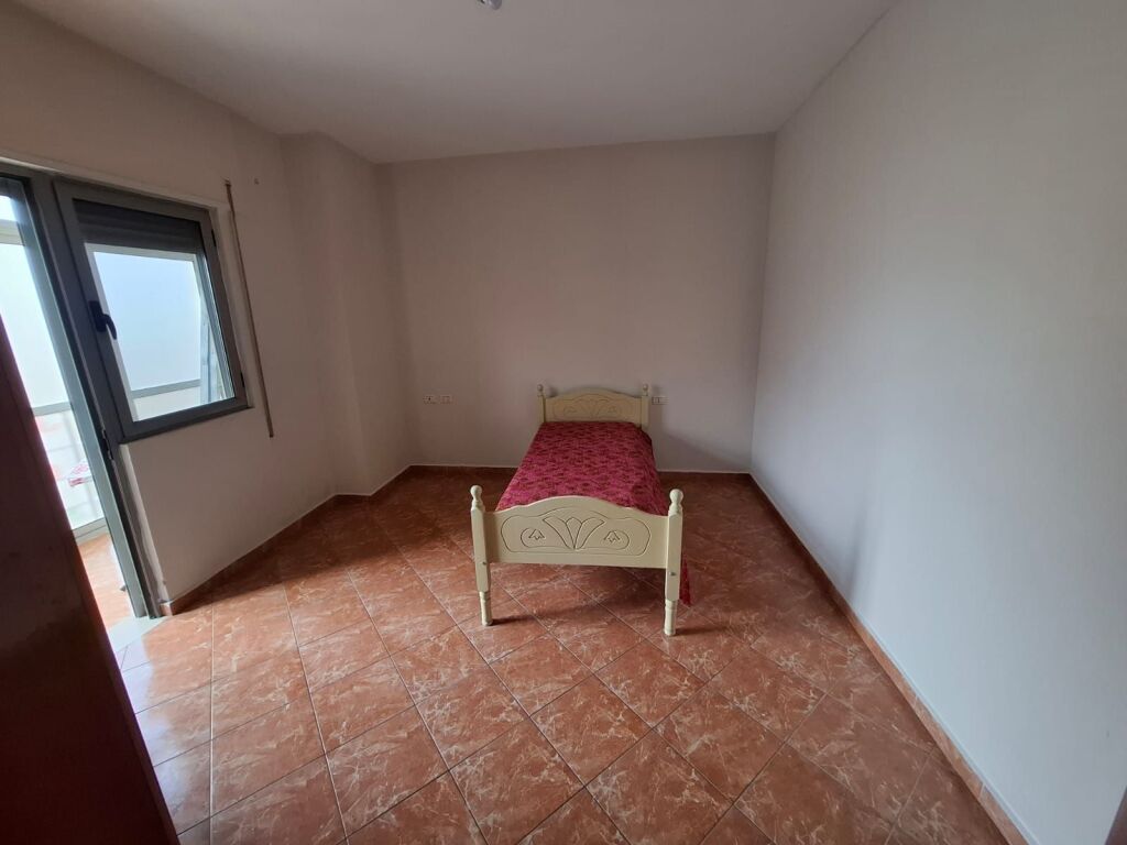 For Rent Apartment 2+1+2 Neighborhood 17 In Durres