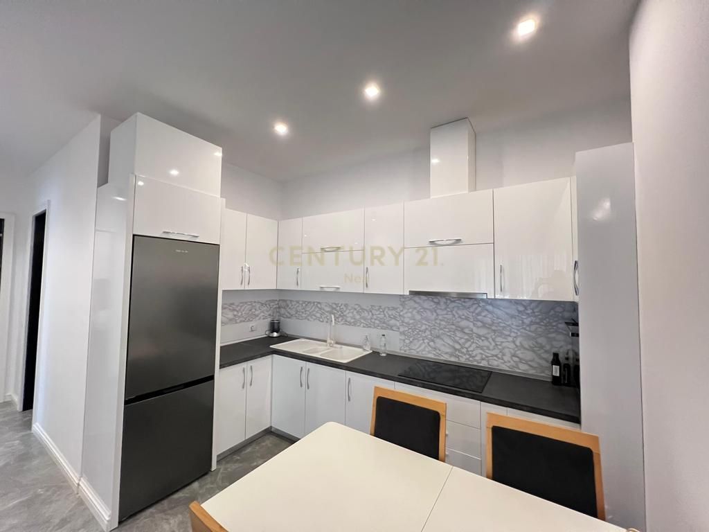 Apartment 2+1+2 with parking space for rent in the Delijorgji Complex