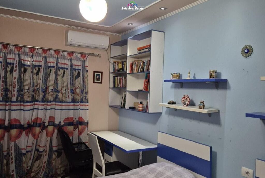 Apartament Me qera 2+1 Tek Ish Tregu Elektrik (ID B221421) Tirane