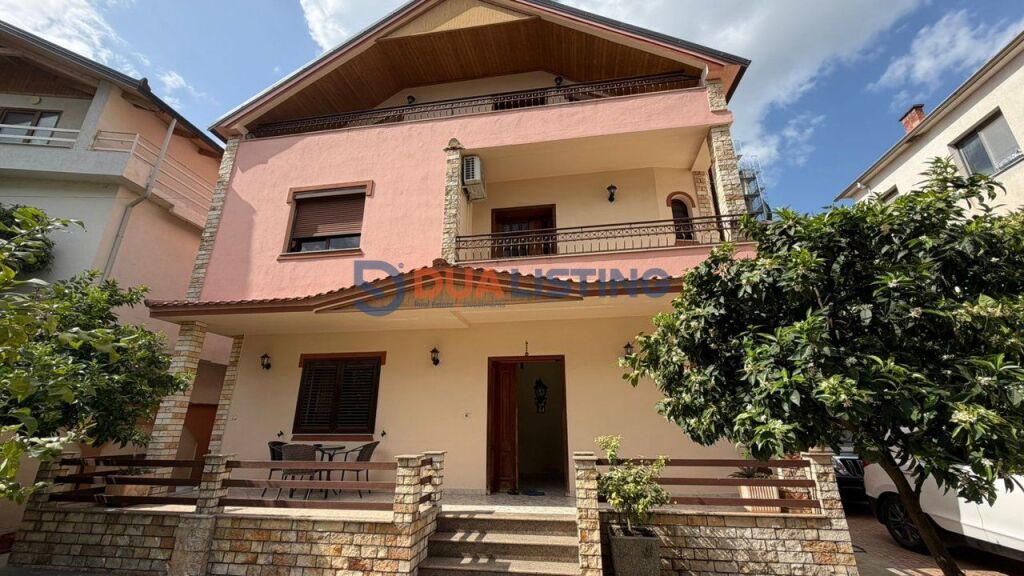 Villa for sale in the Don Bosco area