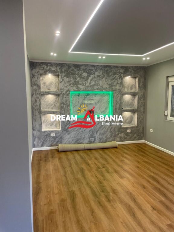 Villa in Affitto 3+1+2wc+2 Posti Auto a Mjull Bathore a Tirana (ID 4251447)