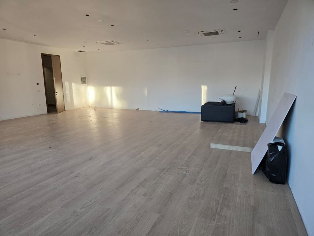 Zyrë me qira Open Space | Kompleksi Delijorgji