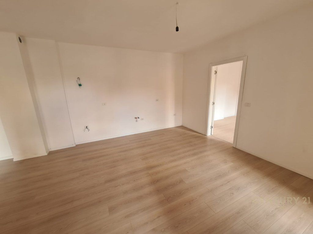2+1 APARTMENT NEAR THE RED SCHOOL!