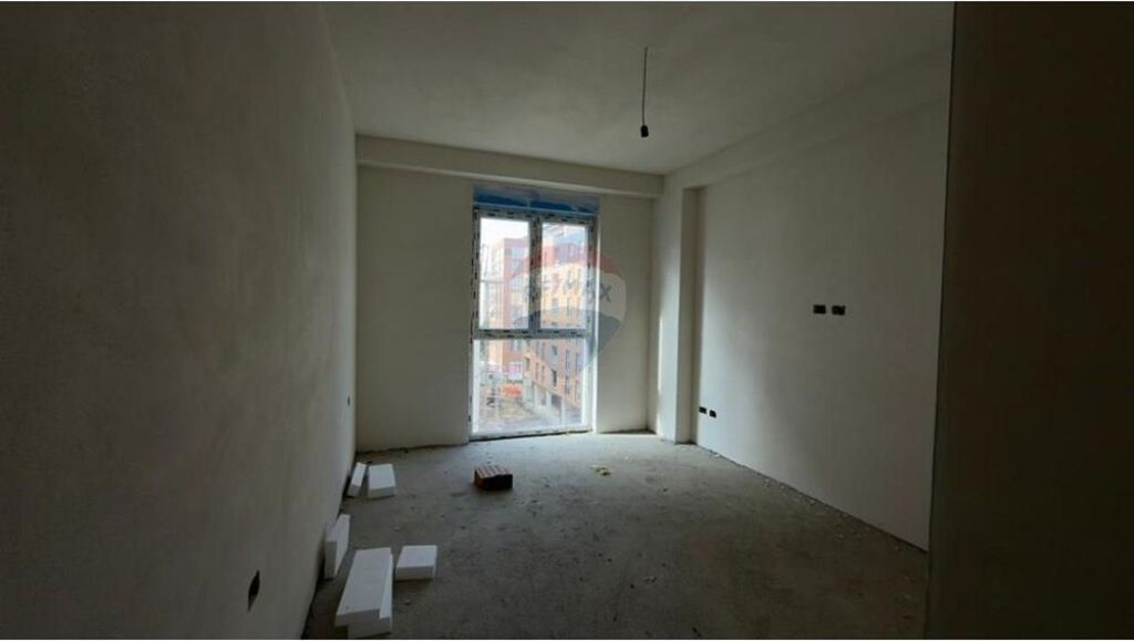 Apartament 2+1 per shitje ,Bulevardi i Ri