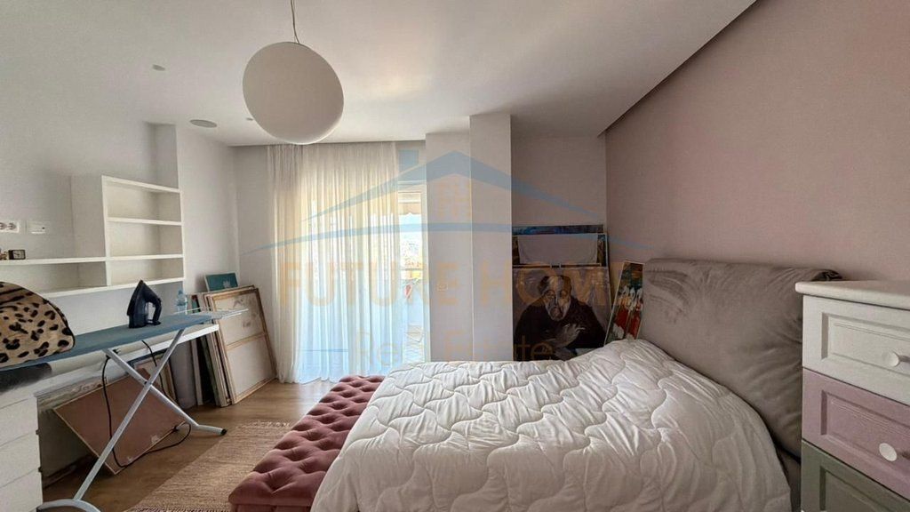 Apartment 3+1+2+2 parking spaces for sale Elbasan Street
