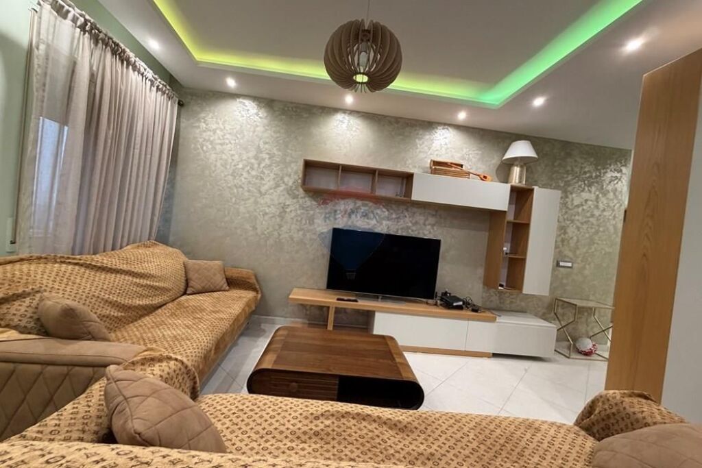 Apartment 3+1+2 for sale in Fresk