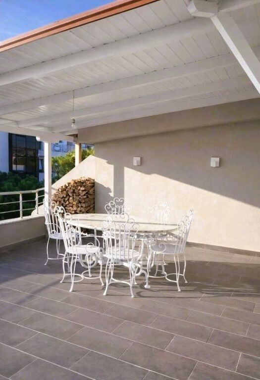 SUPER APARTMENT 2+1+2 FOR SALE IN GOLEM, INVESTED TO THE LAST DETAIL WITH LARGE VERANDA AND SEA VIEW