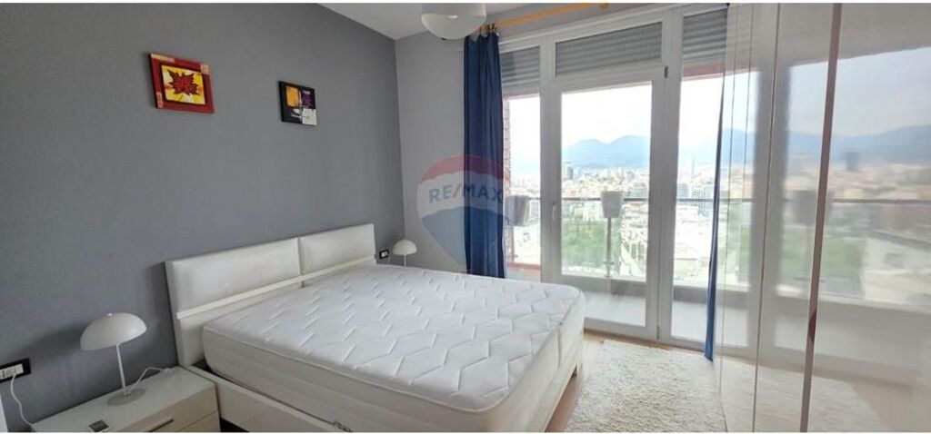 Jepet me qira apartament 2+1+2 tek Kopshti Botanik