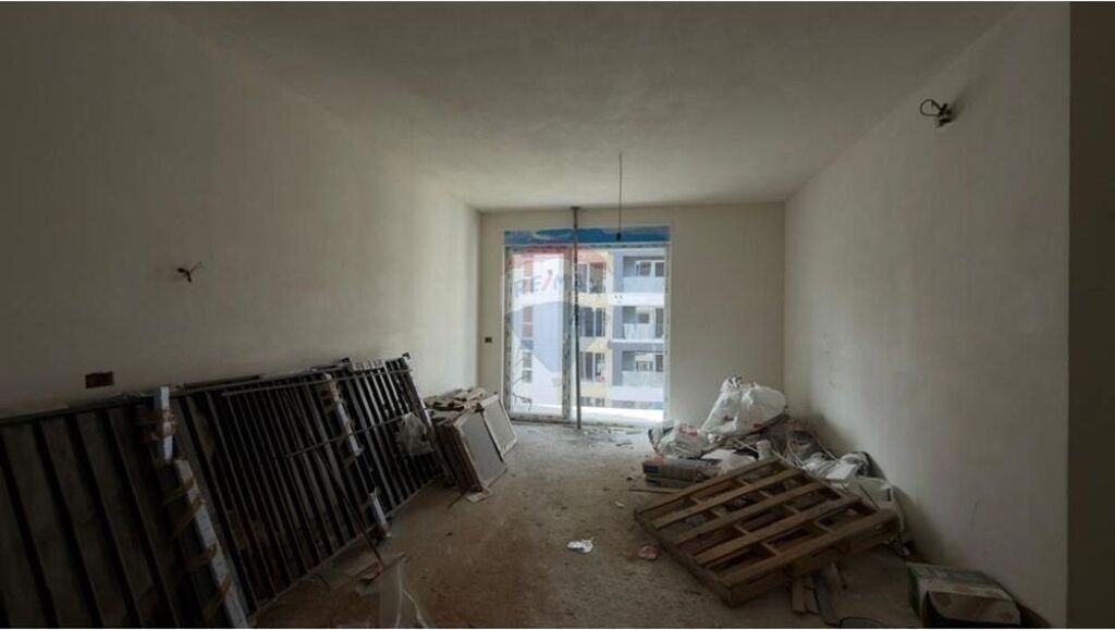 Apartament 2+1 per shitje ,Bulevardi i Ri