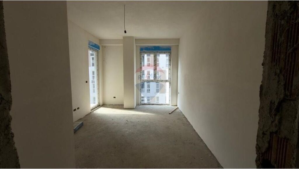 Apartament 2+1 per shitje ,Bulevardi i Ri