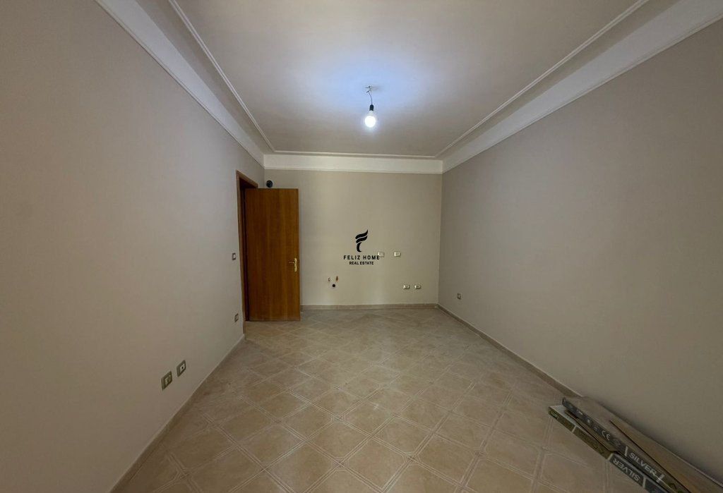SHITET APARTAMENT 2+1 21 DHJETORI 16.000.000 LEKE  FH-70100