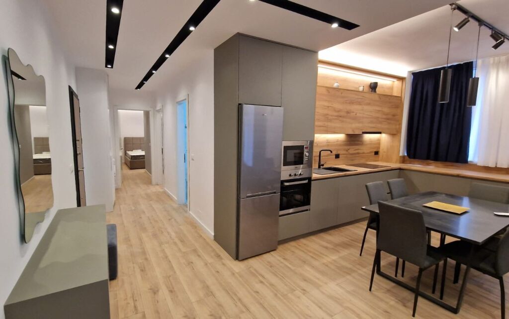 Apartment 2+1+2 per qirq te Bulevardi i Ri