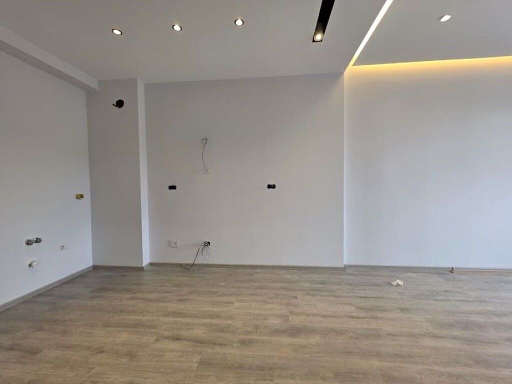 In vendita, Appartamento 1+1, Complesso Golden Park, Tirana