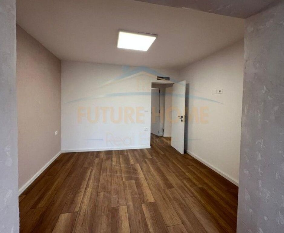 Rent, Business Premises, Brryli, Tirana