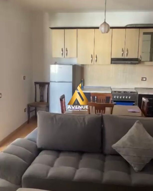 Apartament 2+1 me qera – Tek 21 Dhjetori, Rruga Shefqet Musaraj Tirane