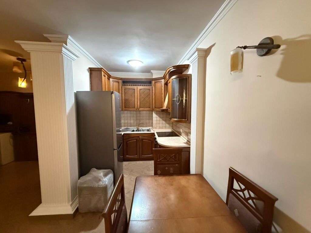 📣 AFFITTO Appartamento 1+1 📍 Vicino al Liceo "Petro Nini Luarasi" ✨  💶 Prezzo 60.000 Leke/Mese