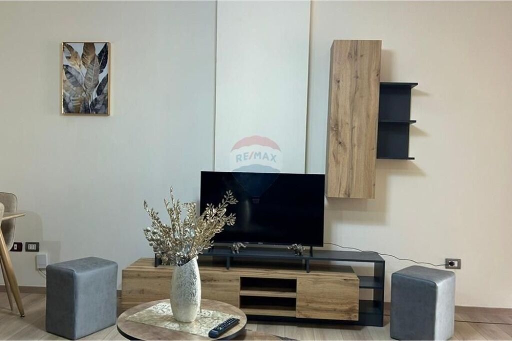 Apartment - For Rent - Kavaja Street, Tirana