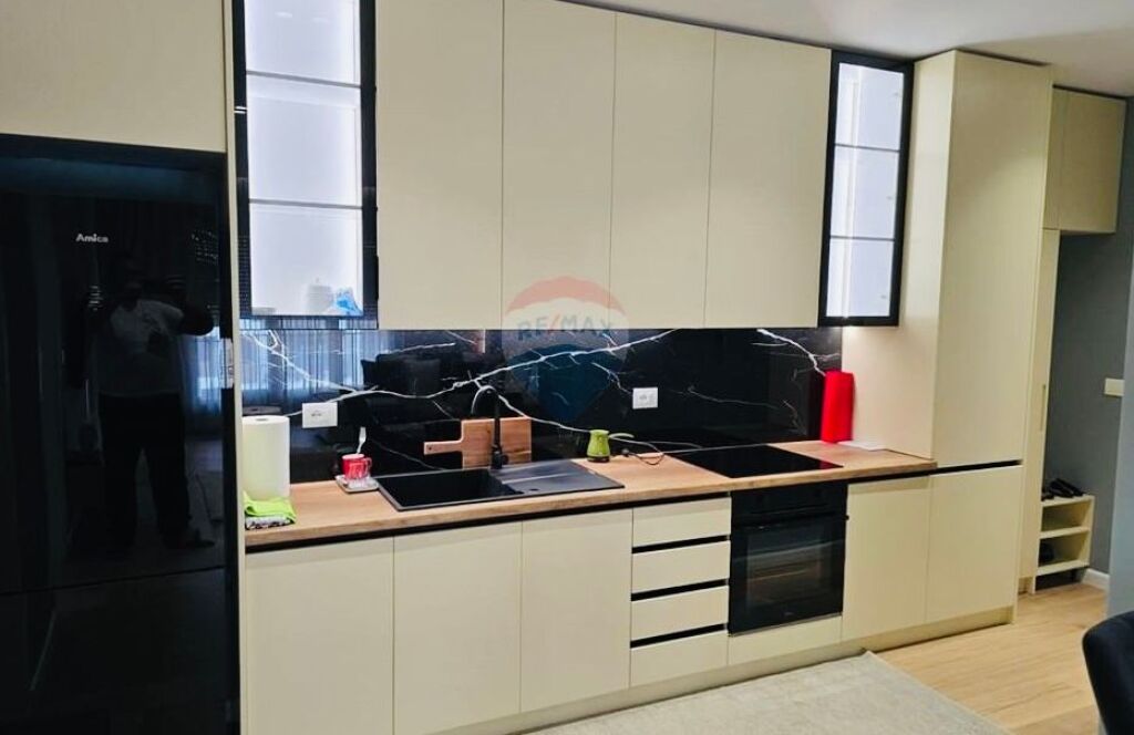 Apartament 1+1 Pazari I Ri