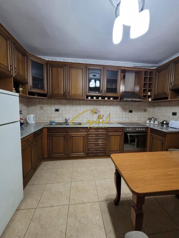 APARTAMENT ME QIRA 2+1 MINE PEZA 65.000 LEKE