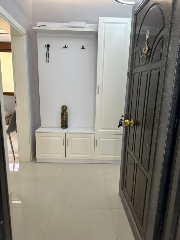 Ish Parku Jepet apartament me qira 1+1