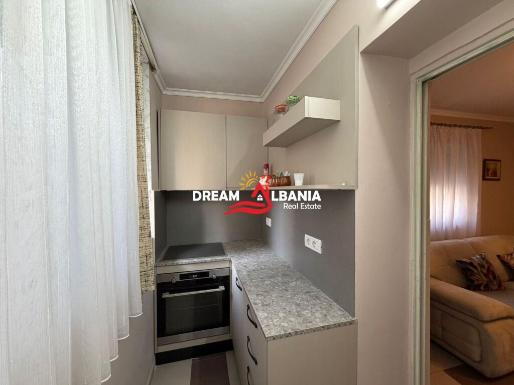 Appartamento 2+1 in affitto in via Durres vicino al liceo Qemal Stafa (ID 4229493)