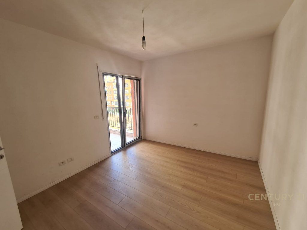 2+1 APARTMENT NEAR THE RED SCHOOL!