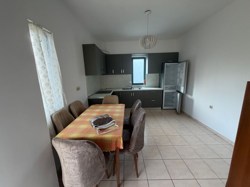 3+1,kat vile mbrapa wellit Astir,450 euro