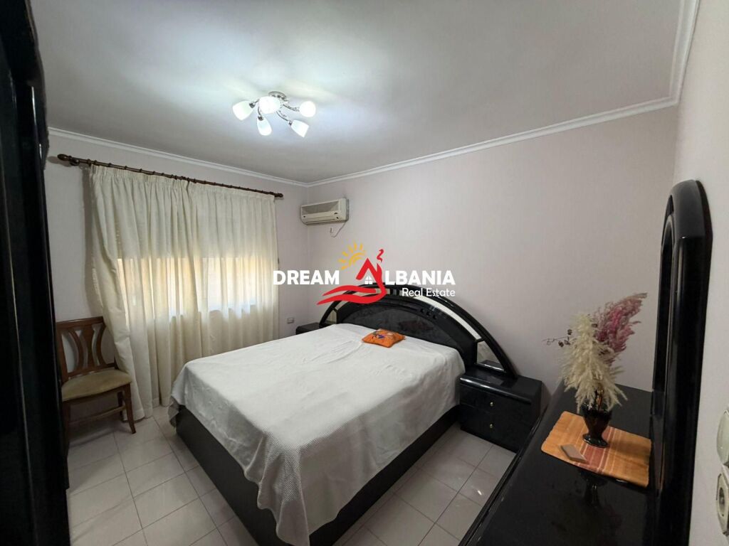 Appartamento 2+1 in affitto in via Durres vicino al liceo Qemal Stafa (ID 4229493)