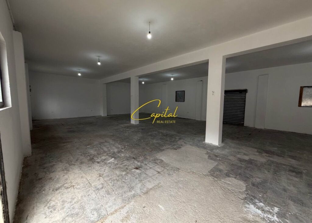 MAGAZZINO IN AFFITTO 305 M2 TUFINE 1.600 EURO
