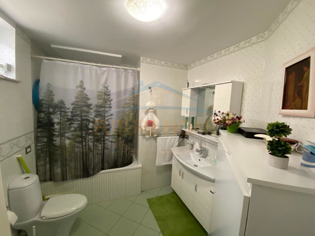 Qera, Apartament 3+1+2, ne Vollga, Durres