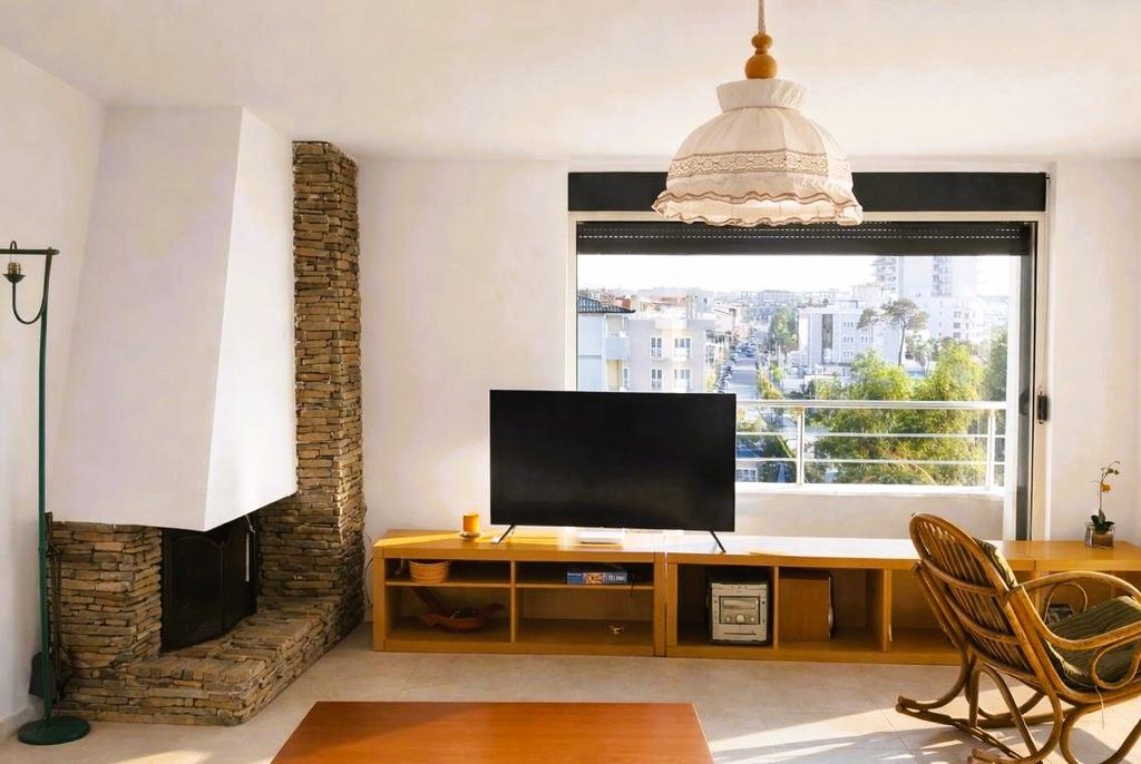 SUPER APARTMENT 2+1+2 FOR SALE IN GOLEM, INVESTED TO THE LAST DETAIL WITH LARGE VERANDA AND SEA VIEW