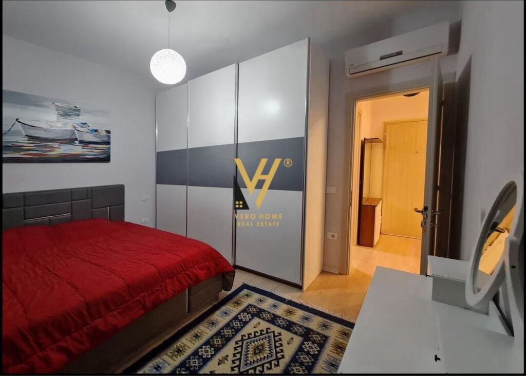 JEPET APARTAMENT 1+1+BLK ME QERA TE KIKA 2, KOMUNA E PARISIT 700 EURO