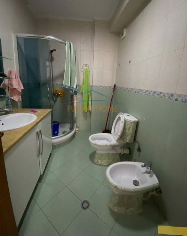 In vendita, Appartamento 2+1+1, Ali Demi, Tirana