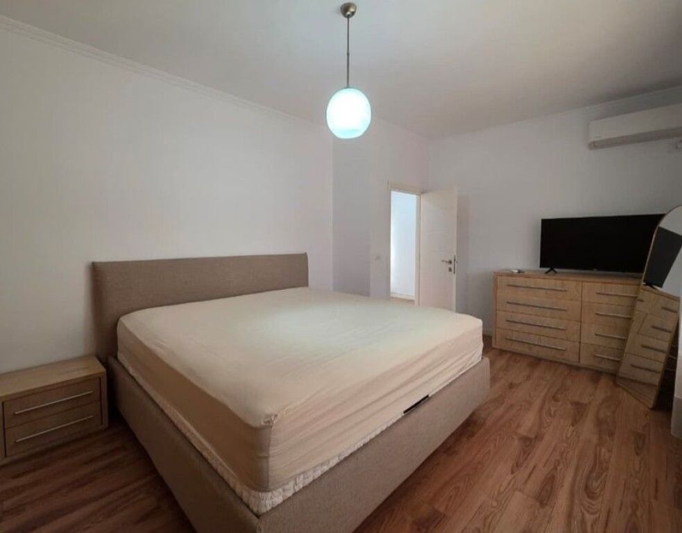 Rent, Apartment 1+1, Siri Kodra Street, Tirana.