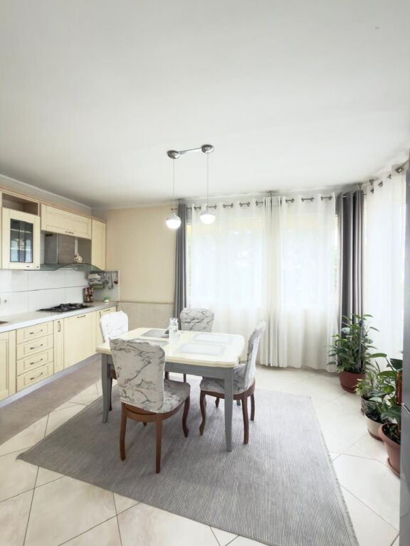 Apartament 2+1+2+Parkim për Shitje – Liqeni i Thatë