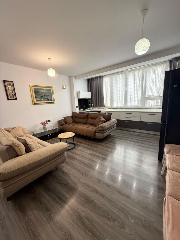 🏠Appartamento 2+1 in vendita 📍Ex Campo di Aviazione  🏢6° piano, con ascensore 📐Sup. 90m2 💶 Prezzo: 195.000€ (trattabile)