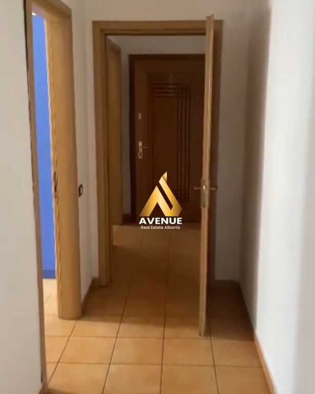 Apartament 2+1 me qera – Tek 21 Dhjetori, Rruga Shefqet Musaraj Tirane