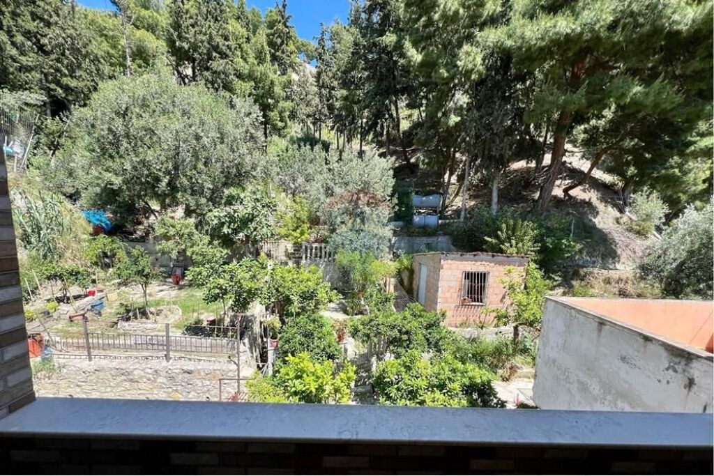 🏡✨ Villa in Vendita – Quartiere Lirimi, Vlora ✨🌿