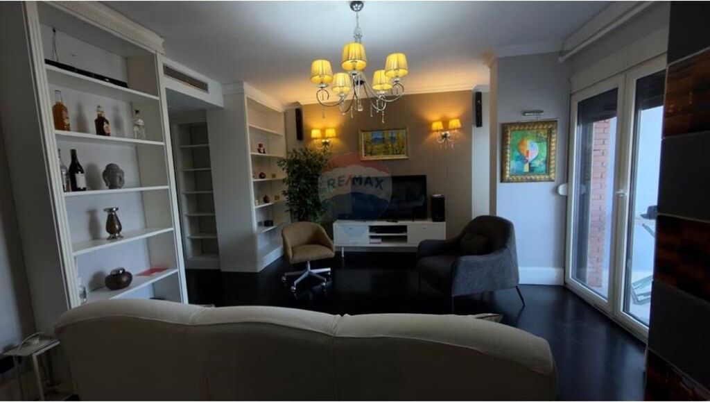 Apartment 2+1 for rent, A.Z.Cajupi Street, Bllok