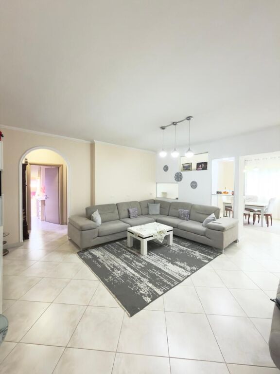 Apartament 2+1+2+Parkim për Shitje – Liqeni i Thatë