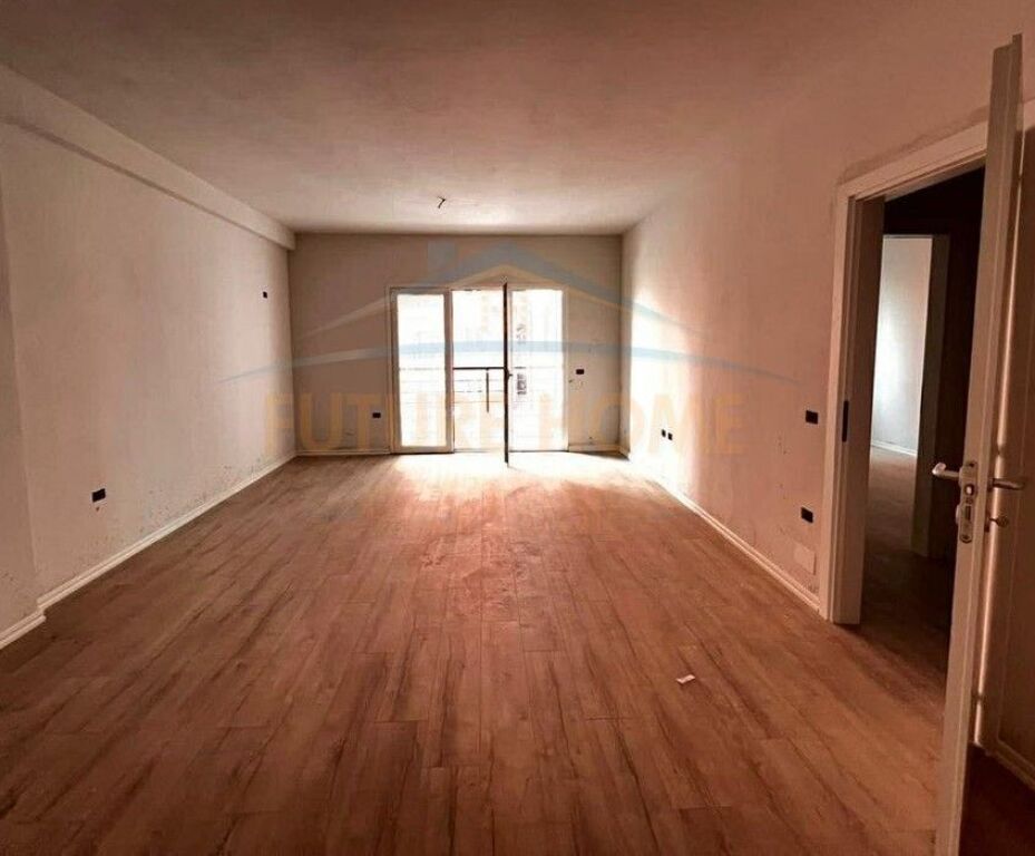 Appartamento 1+1 in vendita, Yzberisht