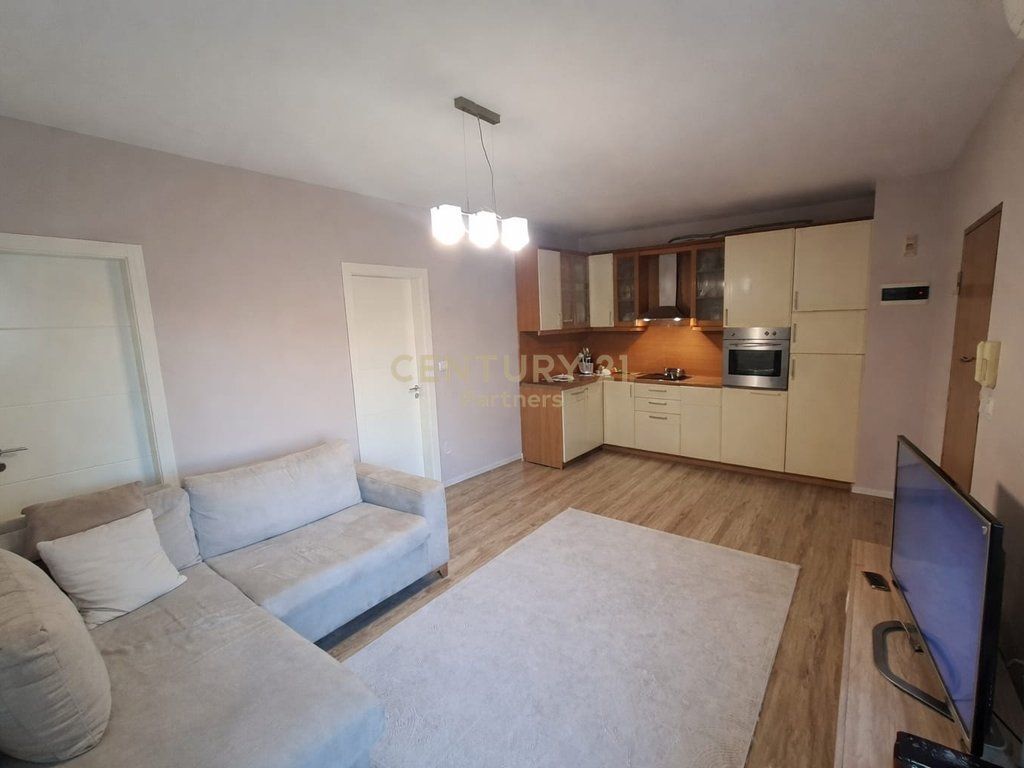 Appartamento 2+1 In Vendita a Irfan Tomini, Tirana - 162.500,00€ | 74 m² 162.500 € Sup. Totale  74m2