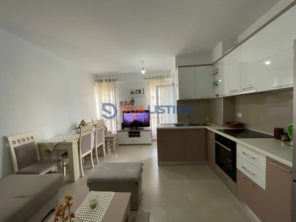 Appartamento 1+1 in affitto nella zona di 21 Dhjetori, Complesso Kontakt!