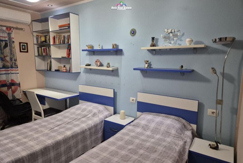 Apartament Me qera 2+1 Tek Ish Tregu Elektrik (ID B221421) Tirane