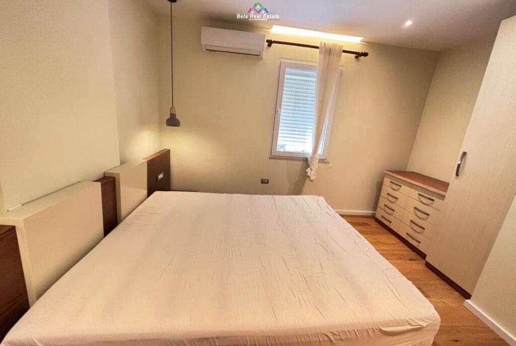 Apartament 3+1 per qira shume prane Qendres, rruga Bardhyl