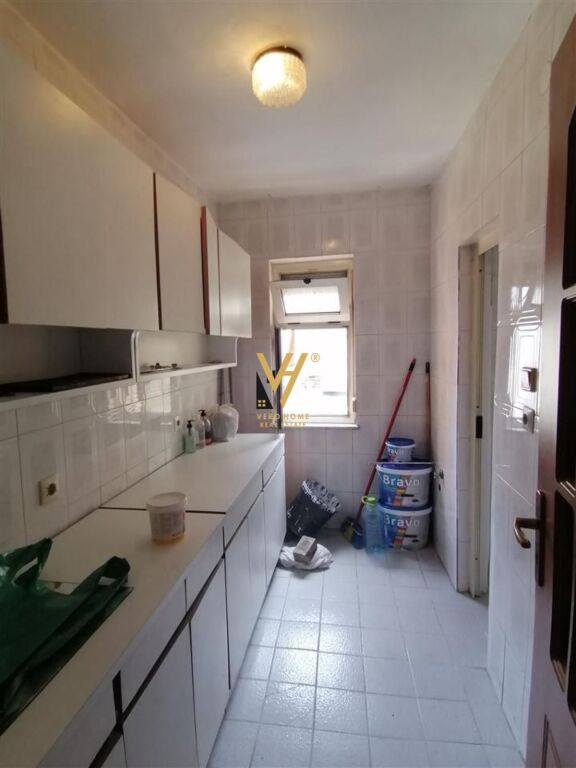 VENDESI APPARTAMENTO 2+1+BLK IN VIA RR.ISLAM ALLA 50.000 LEKE