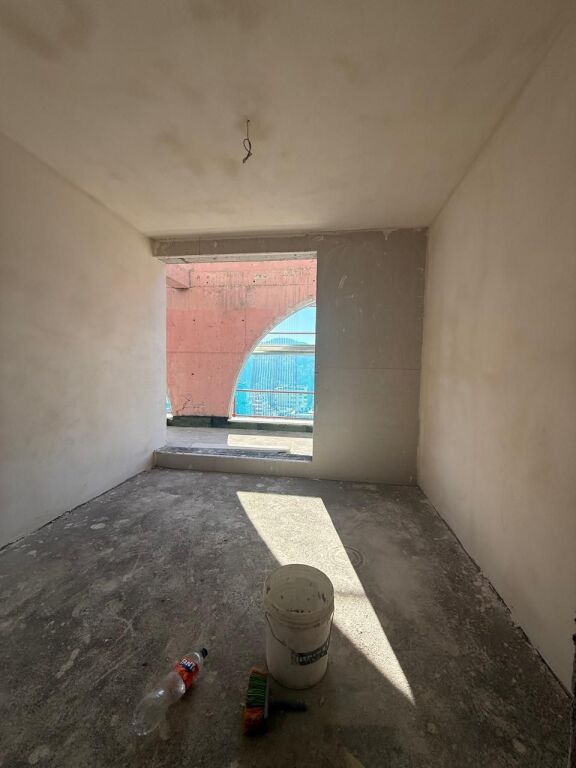 2+1 apartment for sale at White Tower near Komuna e Parisit.