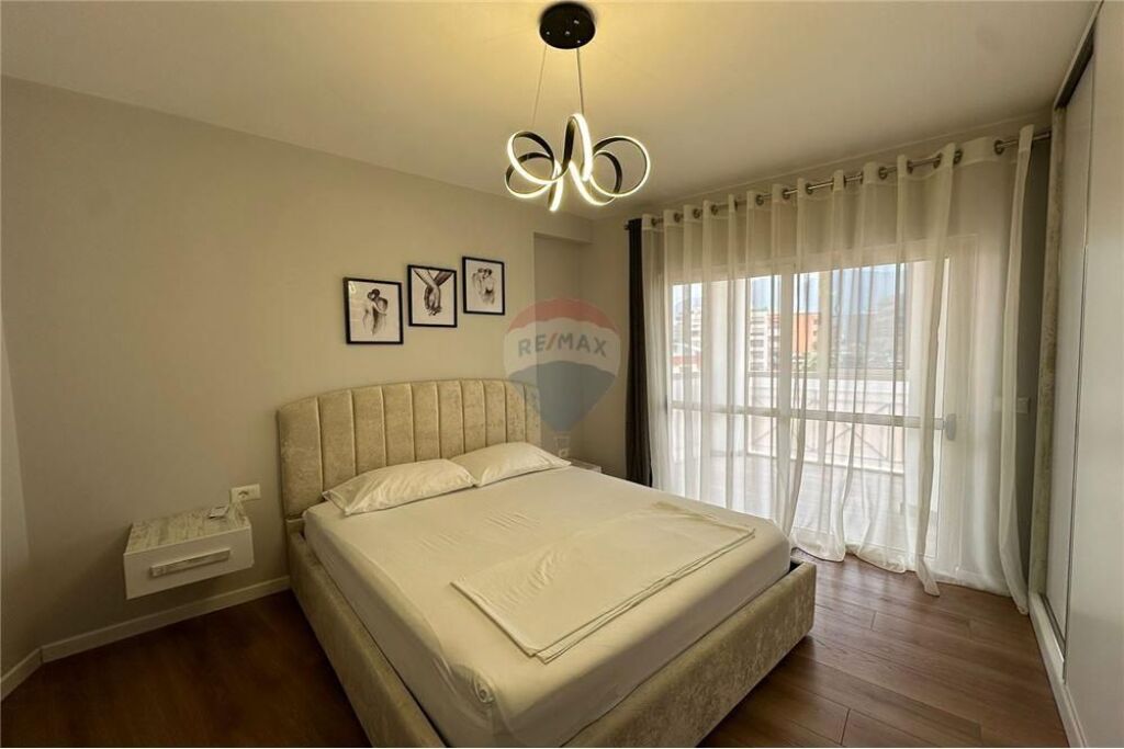 Apartament 2+1+2 Rruga Barrikadave