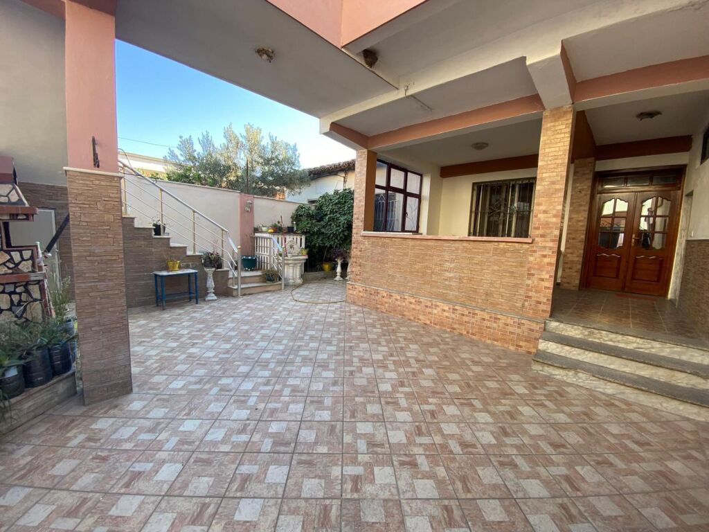 FOR RENT 2-STOREY VILLA 400€ SHKOZET